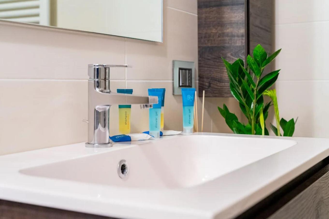 Magnolia Home - Piazza Delle Erbe فيرونا المظهر الخارجي الصورة